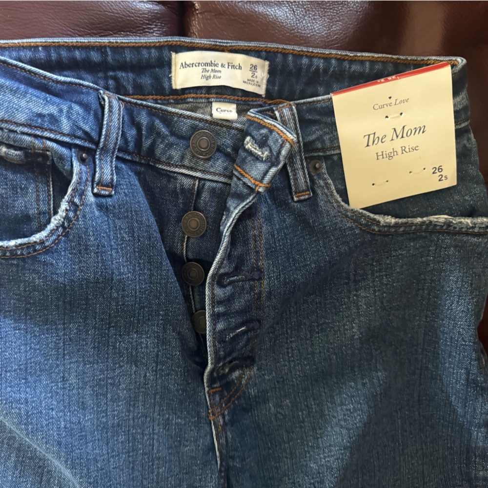 Abercrombie the mom high rise Jean size 26 S. Curve love - Picture 5 of 6